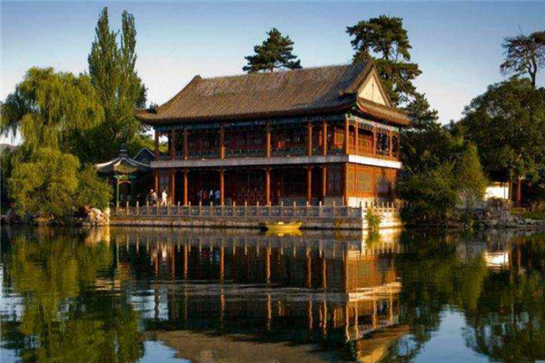 中國十大夏季旅游勝地，適合夏天旅游的地方有哪些
