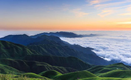 江西十大最好玩的地方，江西旅游必去十大景點